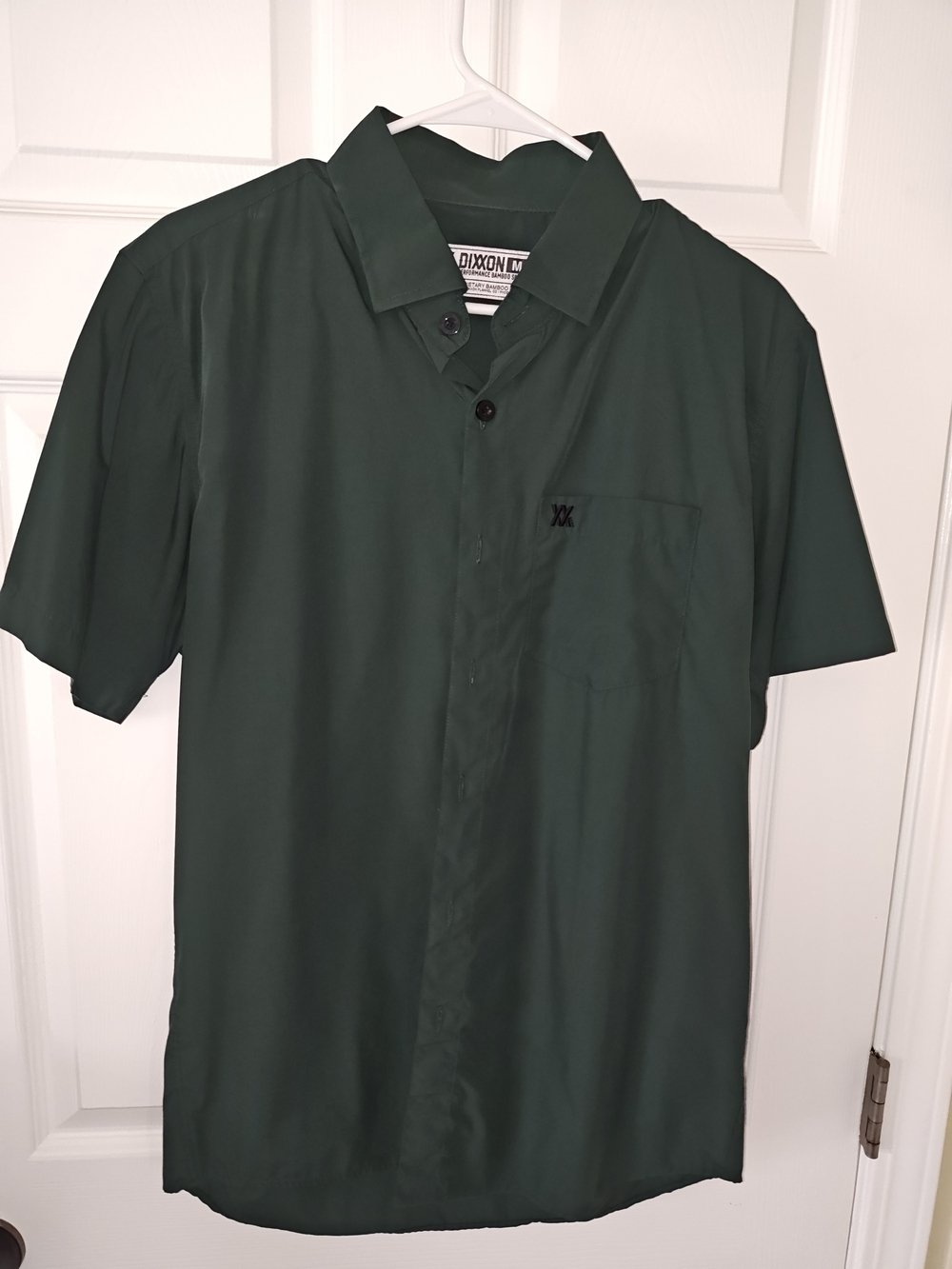 Dixxon Performance Bamboo Series short sleeve button up in men’s size Medium. EC